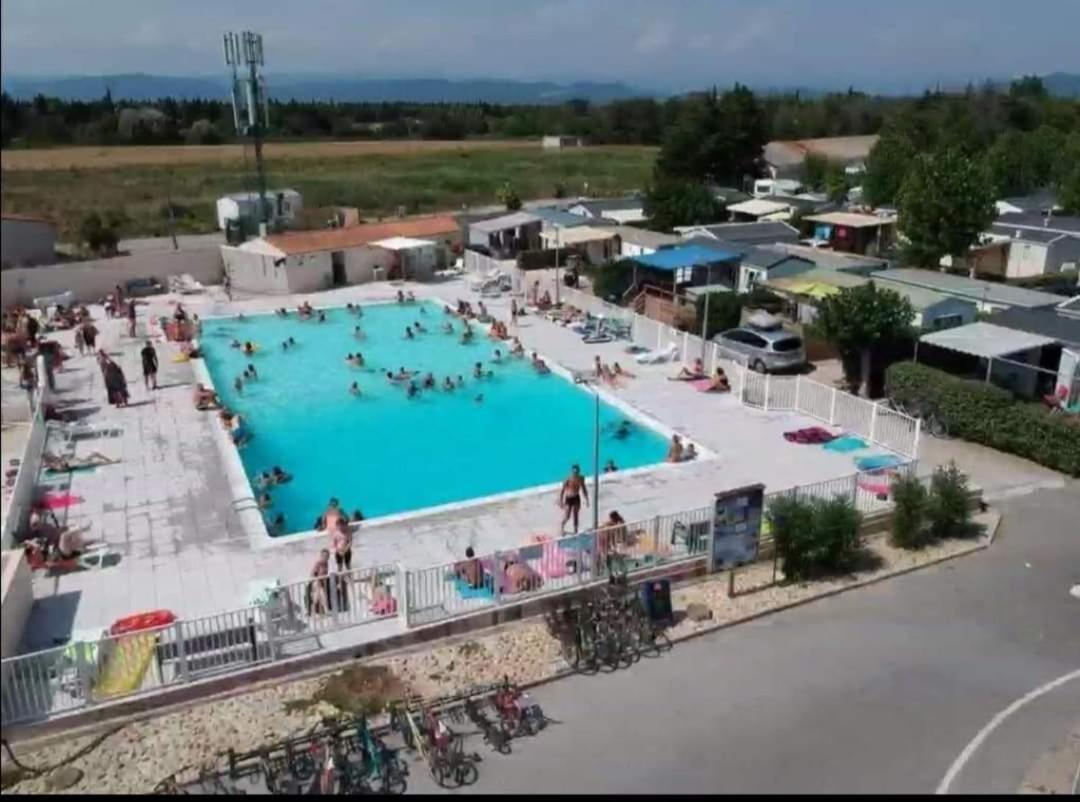 Hotel Vacances Familiales Dans Camping Avec Piscine Fréjus Exterior foto